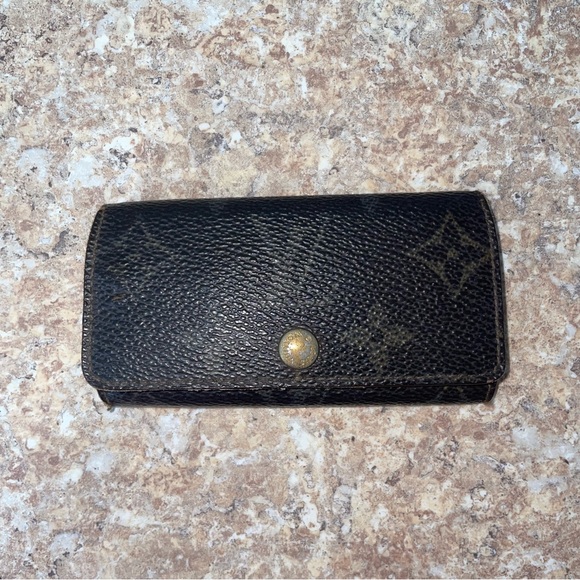 Louis Vuitton | Monogram 4 Key Holder - Picture 1 of 10